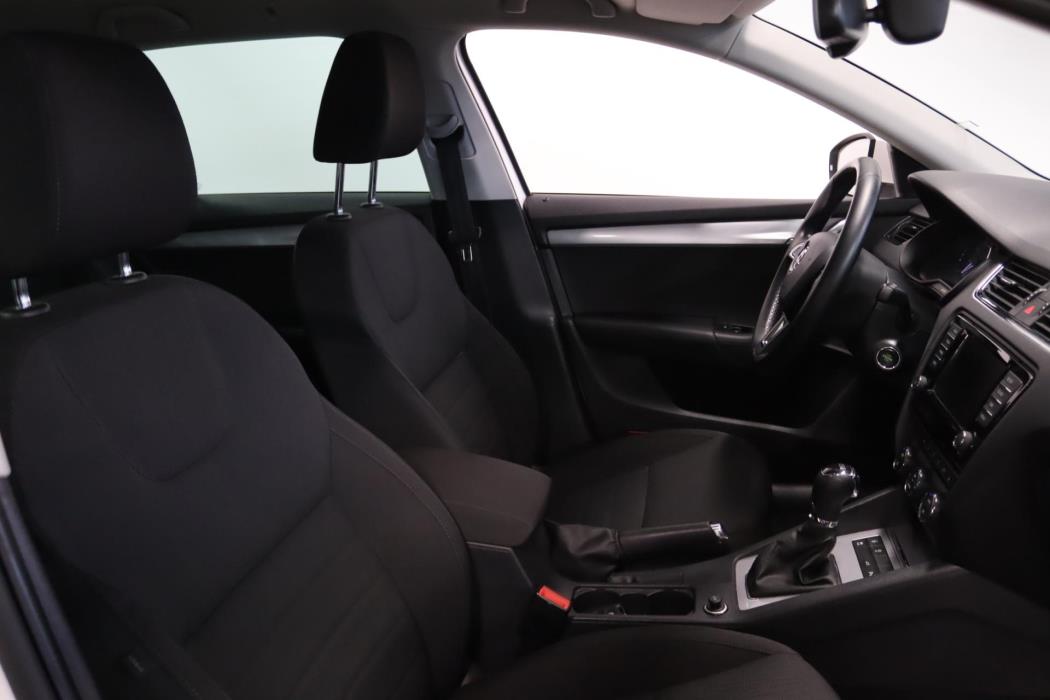 SKODA Octavia 2016