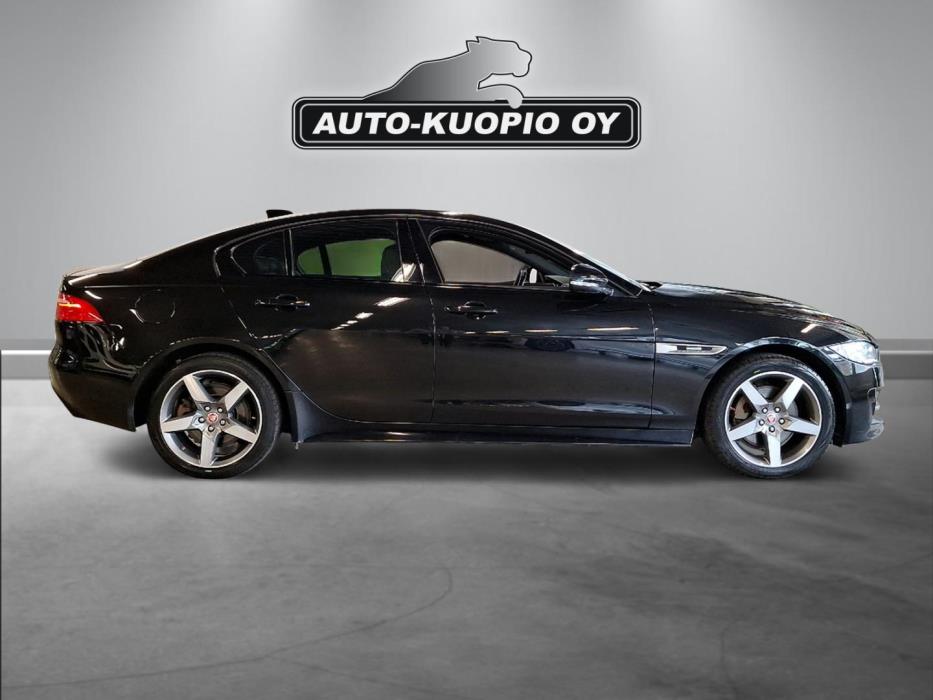 JAGUAR XE 2018