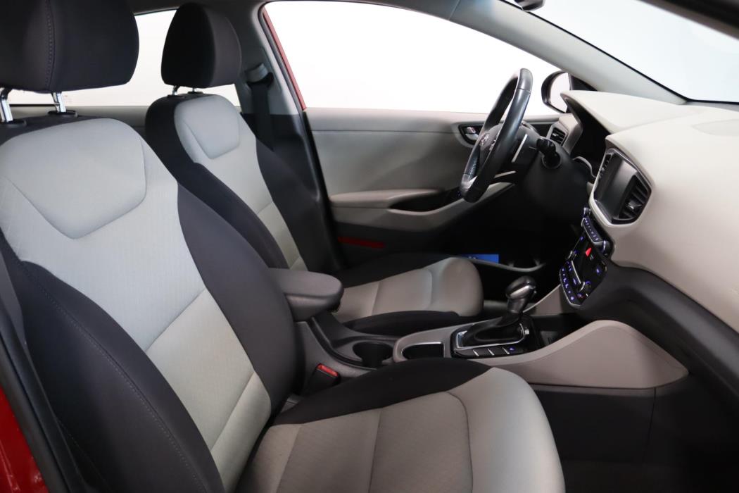 HYUNDAI Ioniq Hybrid 2019