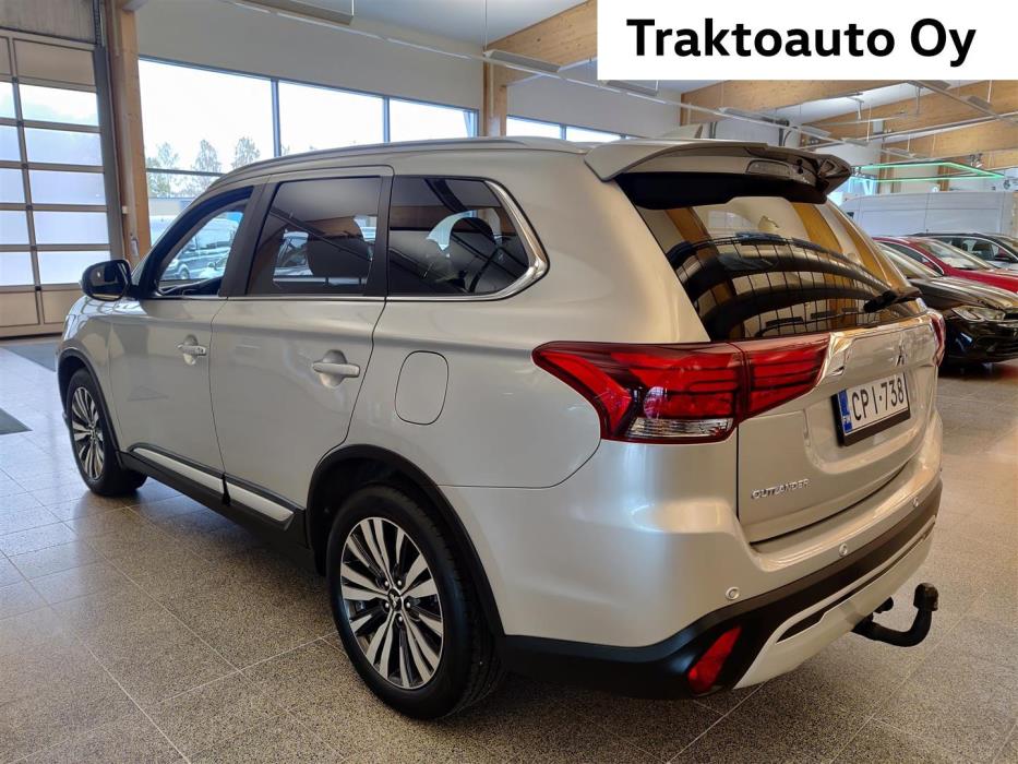 Mitsubishi Outlander 2020