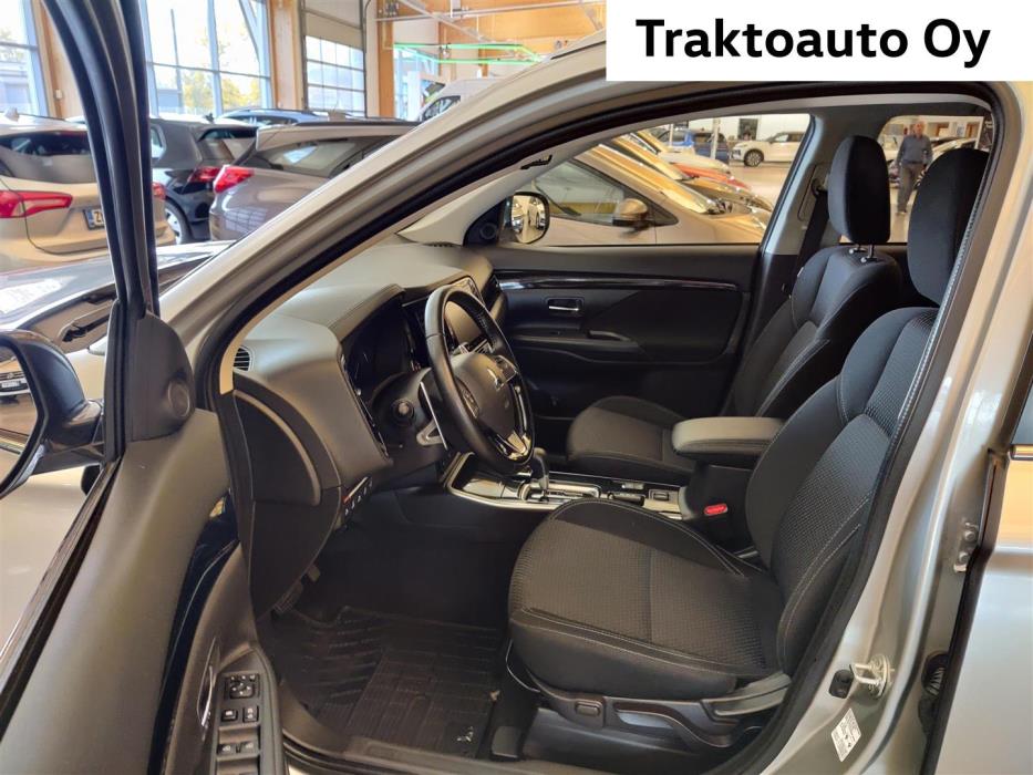 Mitsubishi Outlander 2020