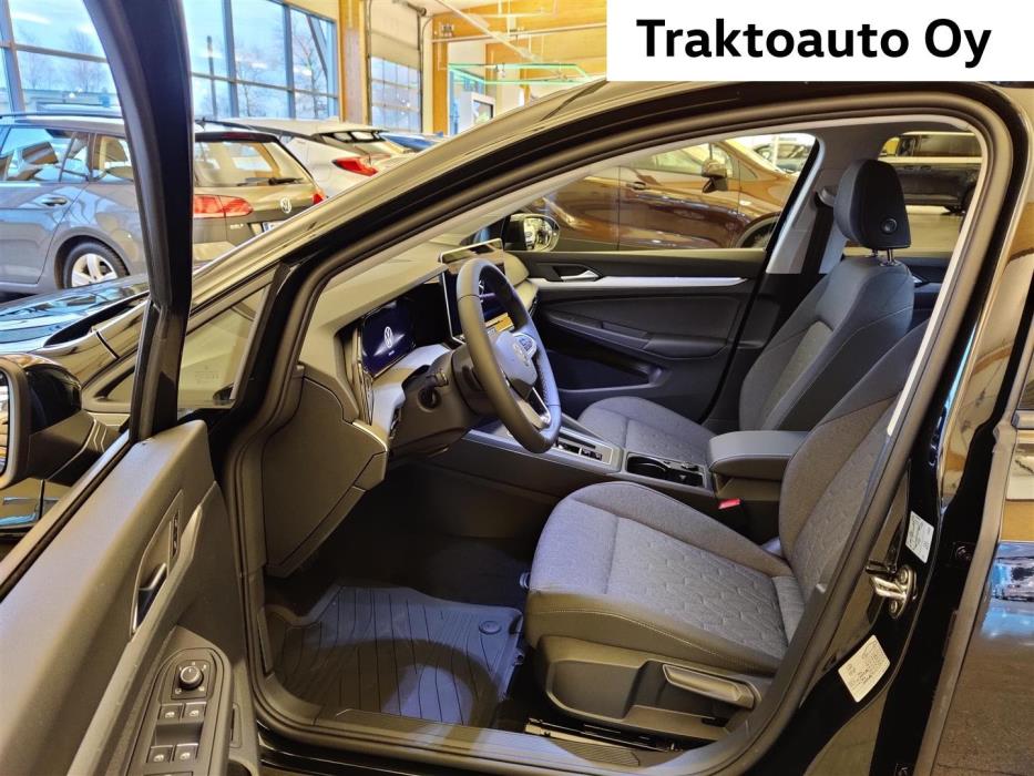 Volkswagen Golf 2025