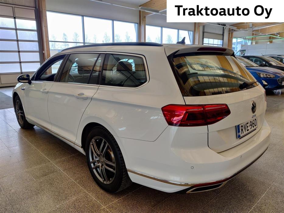 Volkswagen Passat 2023