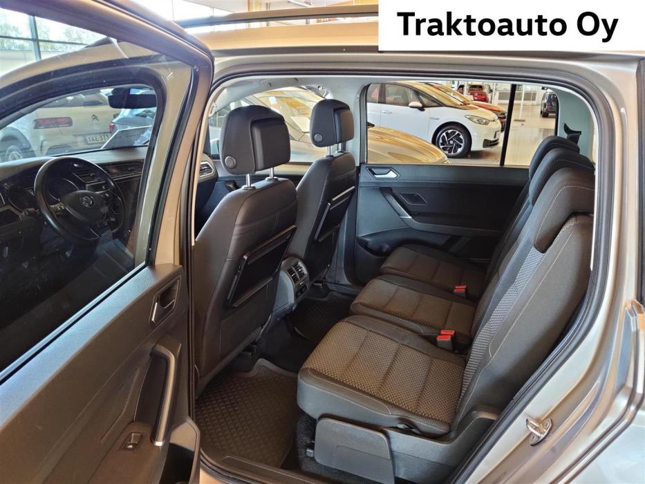 Volkswagen Touran 2016