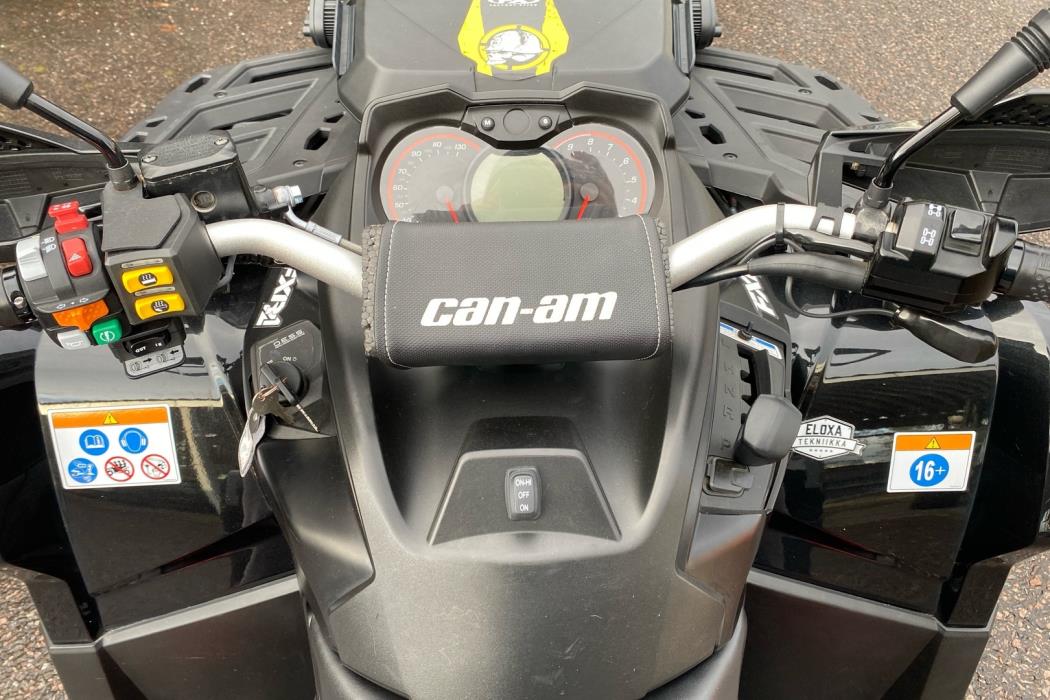CAN-AM OUTLANDER MAX 2017