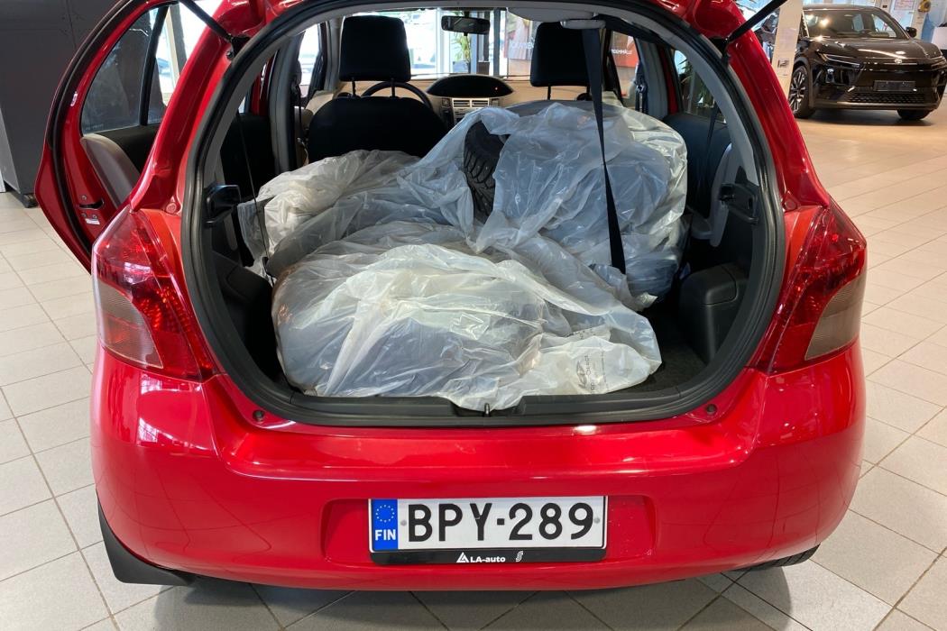 TOYOTA Yaris 2008