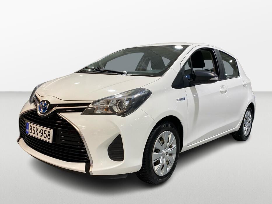 TOYOTA Yaris 2015