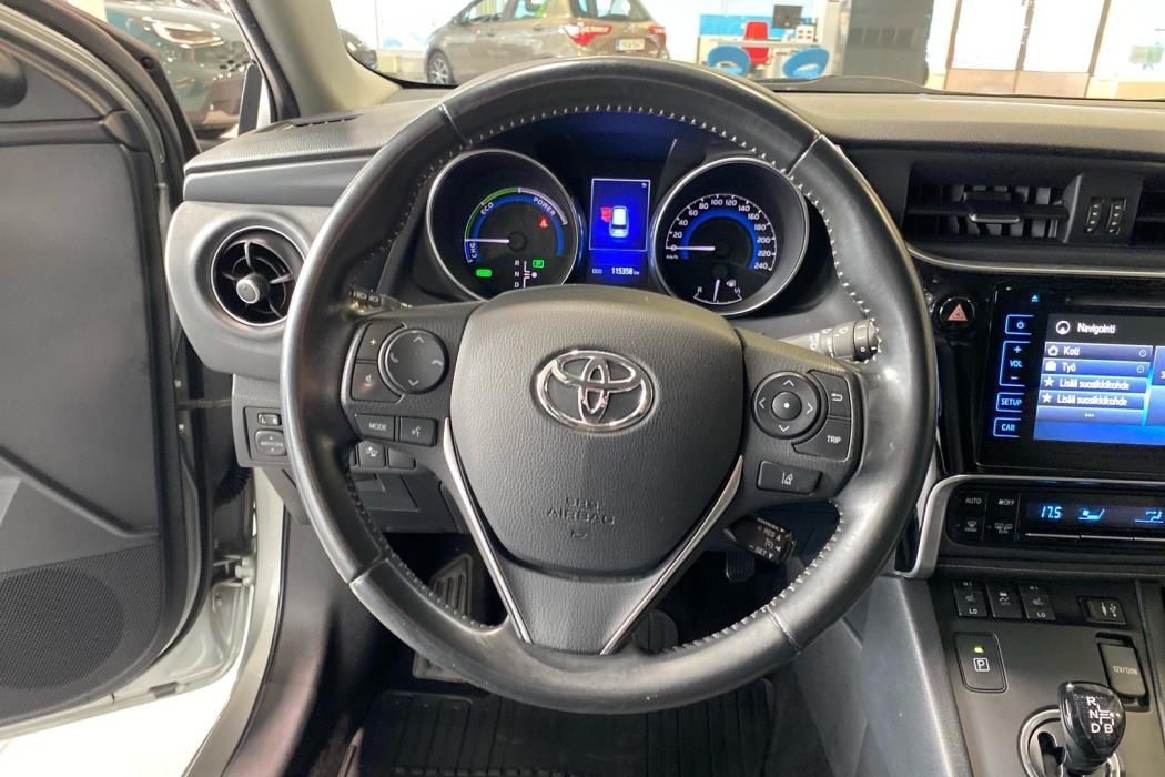 TOYOTA Auris 2019