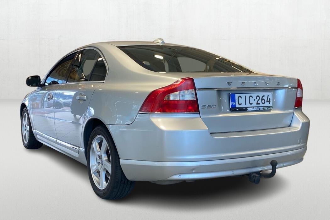 VOLVO S80 2012