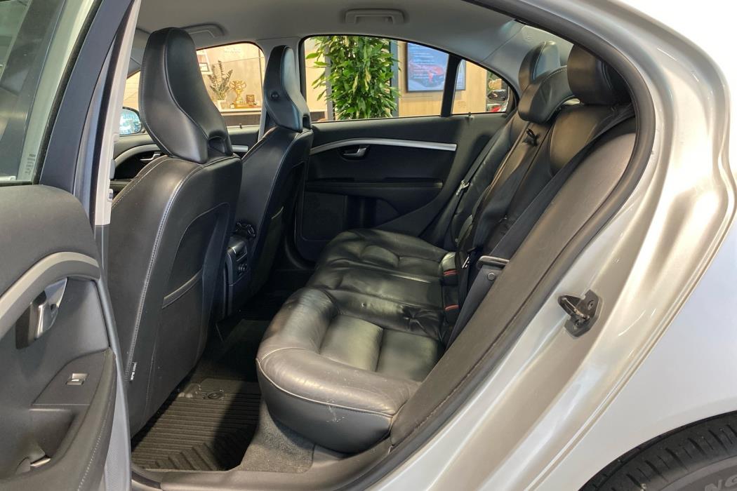 VOLVO S80 2012