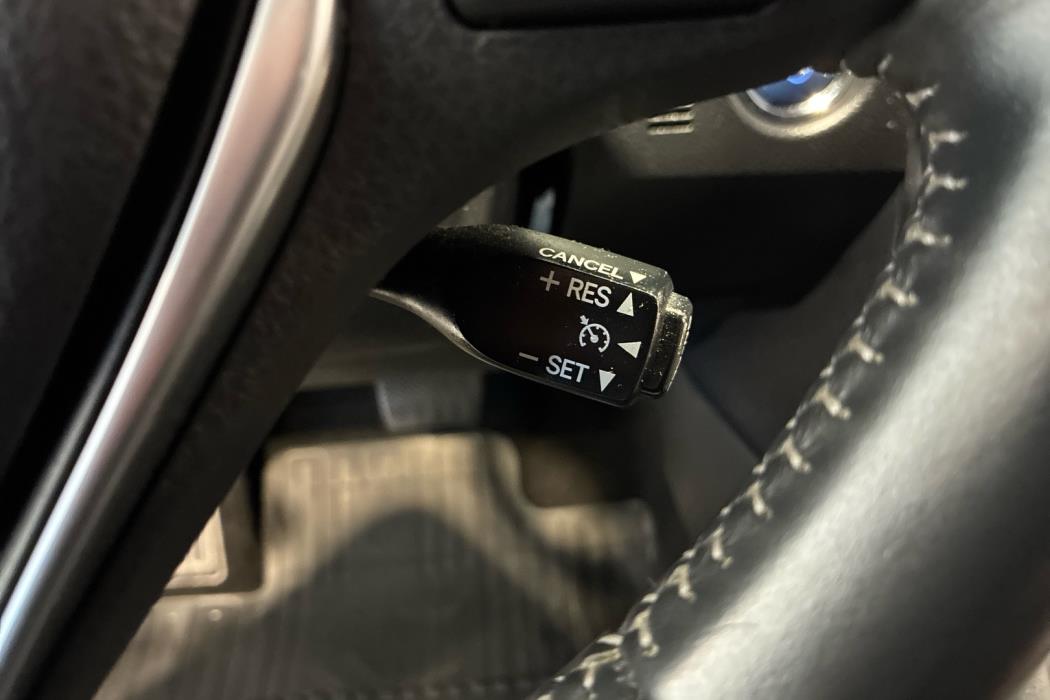 TOYOTA Auris 2018
