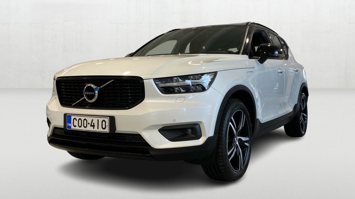 VOLVO XC40 2020