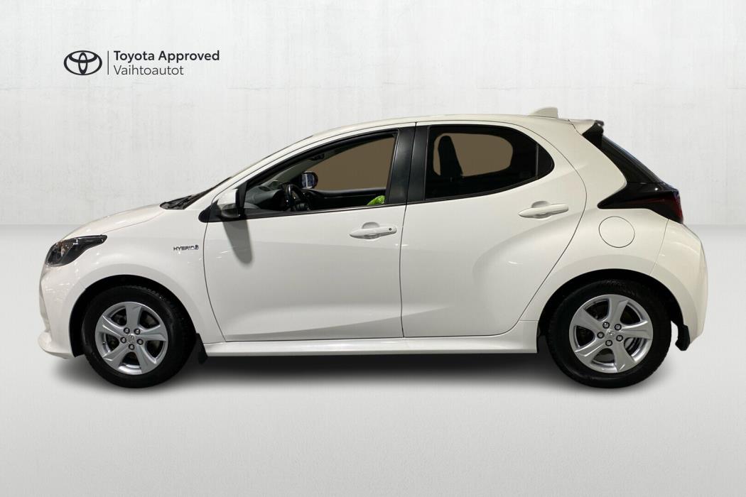 TOYOTA Yaris 2021