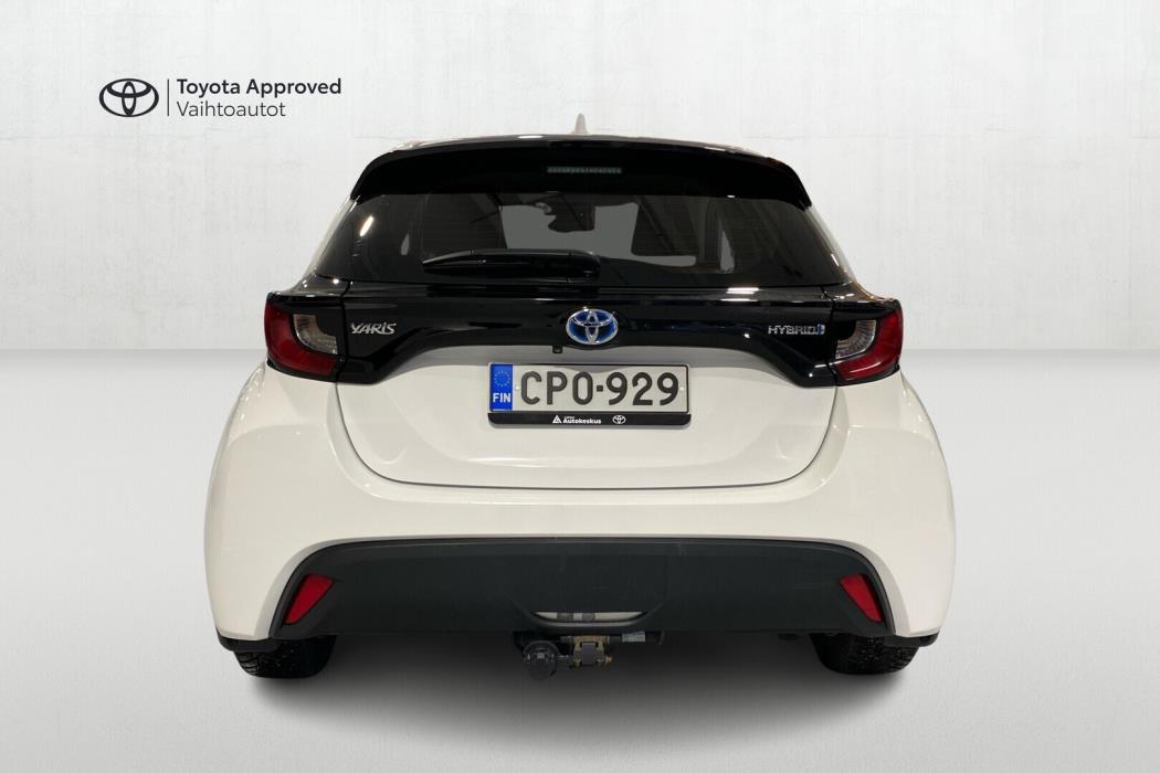 TOYOTA Yaris 2021
