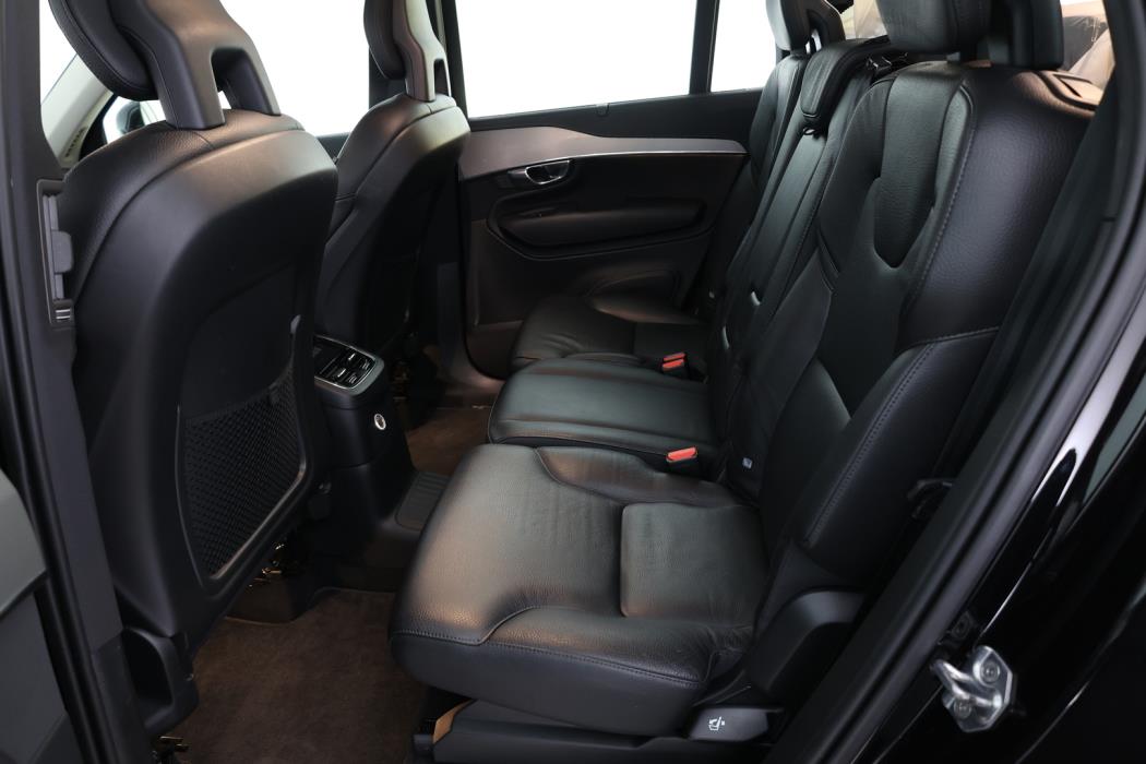 VOLVO XC90 2021