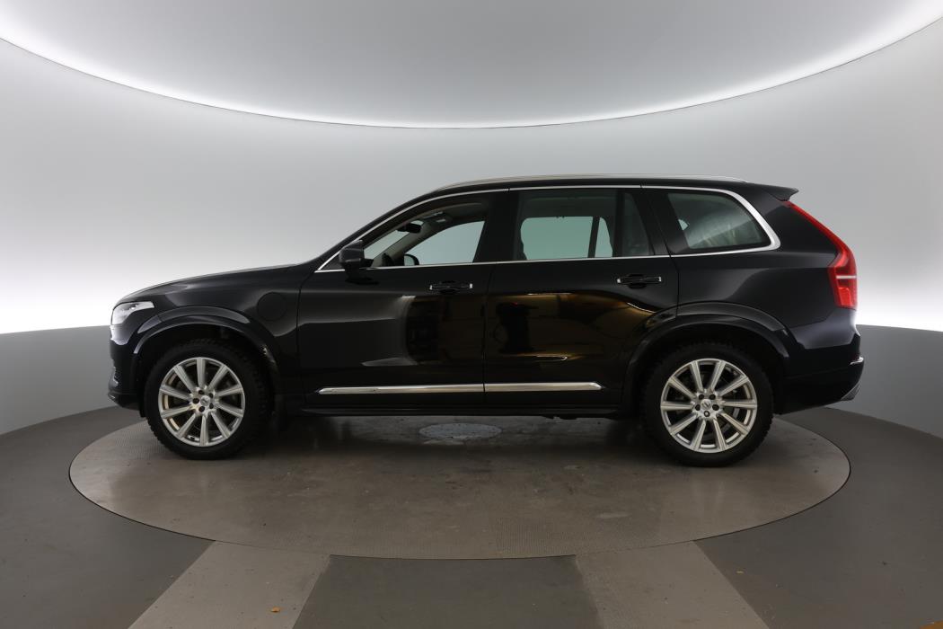 VOLVO XC90 2021
