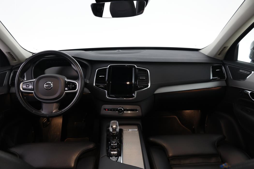 VOLVO XC90 2021