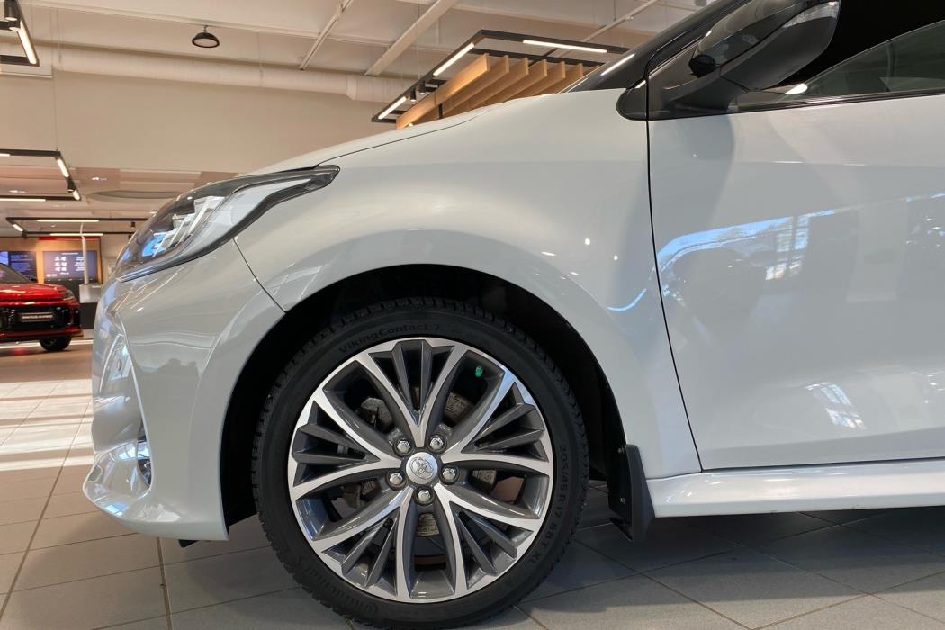 TOYOTA Yaris 2022