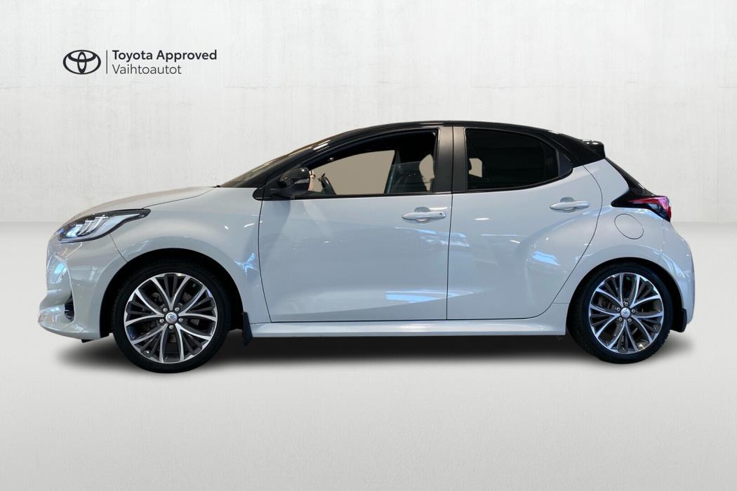 TOYOTA Yaris 2022