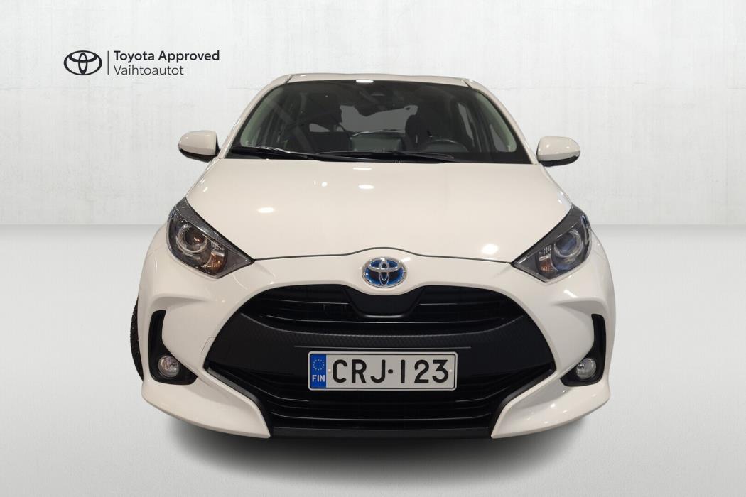 TOYOTA Yaris 2023