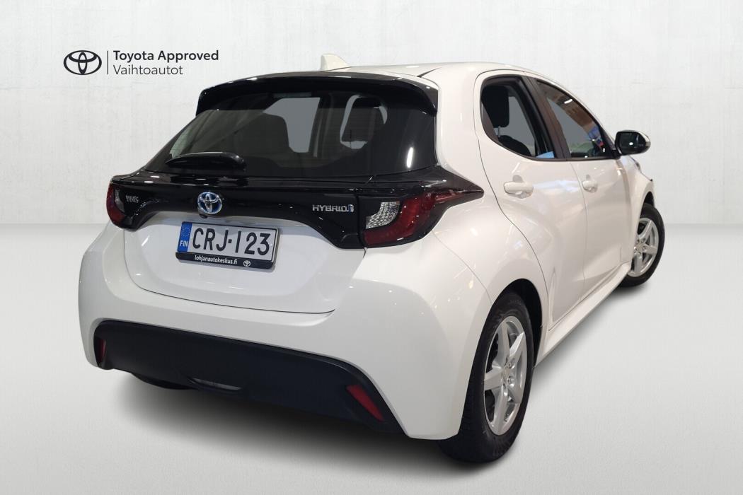 TOYOTA Yaris 2023