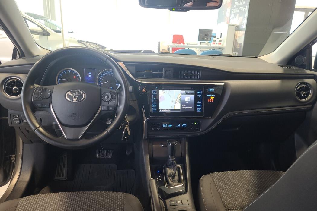 TOYOTA Corolla 2017
