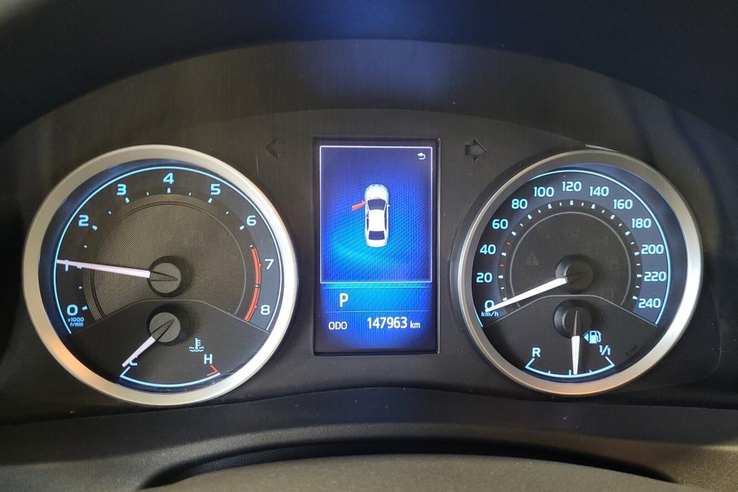 TOYOTA Corolla 2017