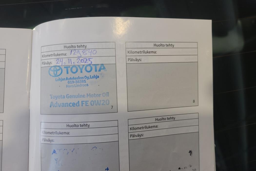 TOYOTA Yaris 2018