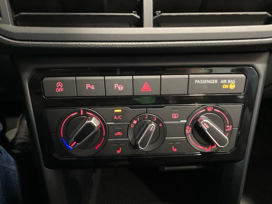 VOLKSWAGEN T-Cross 2019