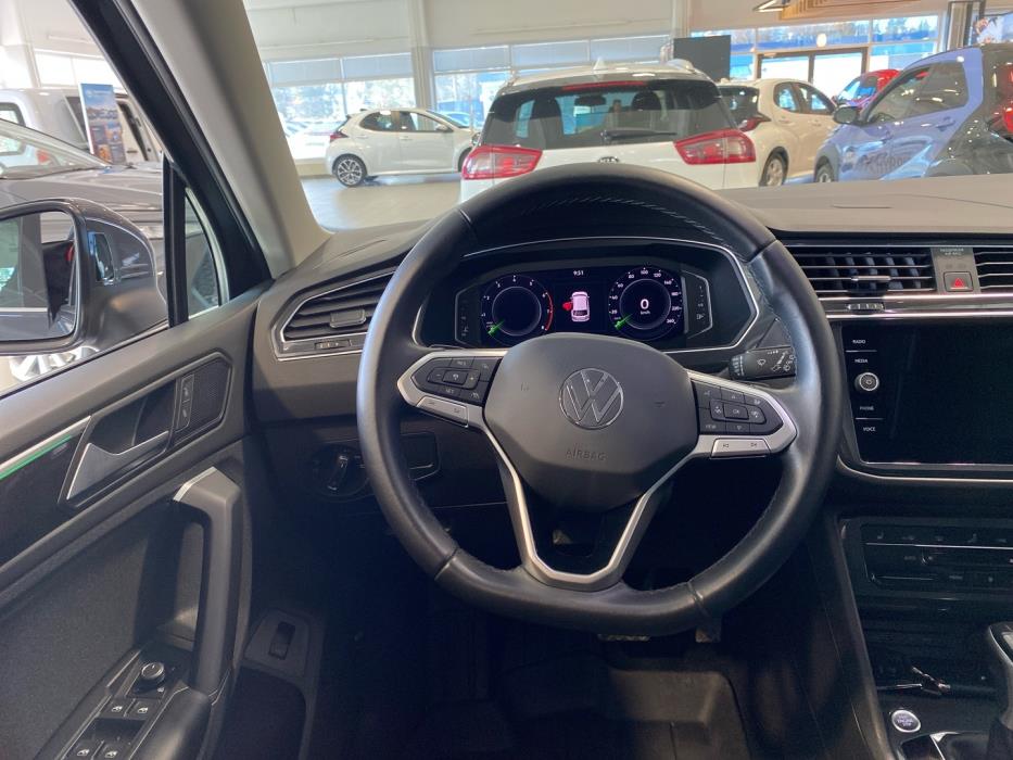 VOLKSWAGEN Tiguan 2022