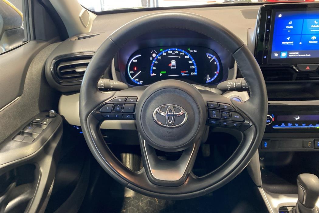TOYOTA Yaris Cross 2022
