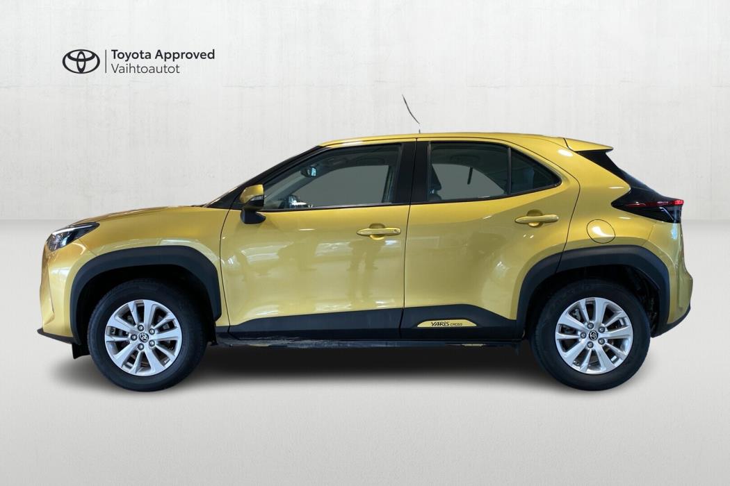 TOYOTA Yaris Cross 2022