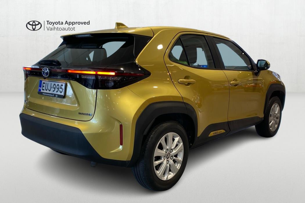 TOYOTA Yaris Cross 2022