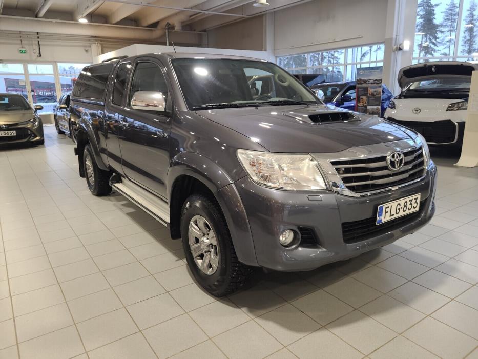 TOYOTA Hilux 2013