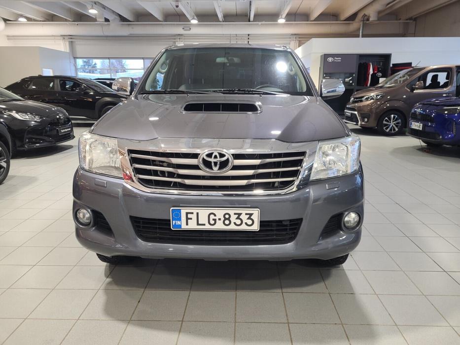 TOYOTA Hilux 2013
