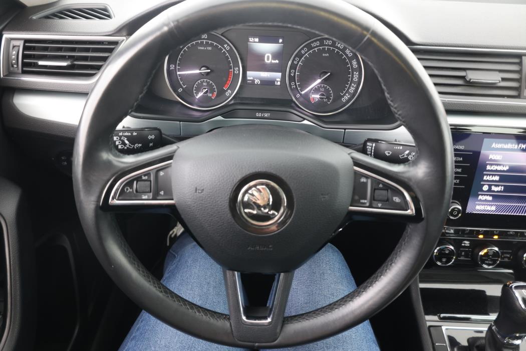SKODA Superb 2019