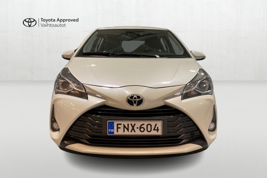 TOYOTA Yaris 2019