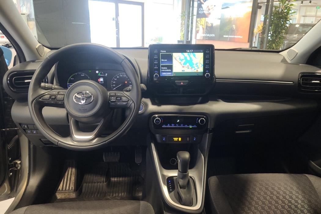 TOYOTA Yaris 2024