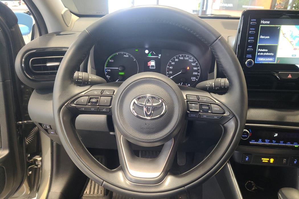 TOYOTA Yaris 2024