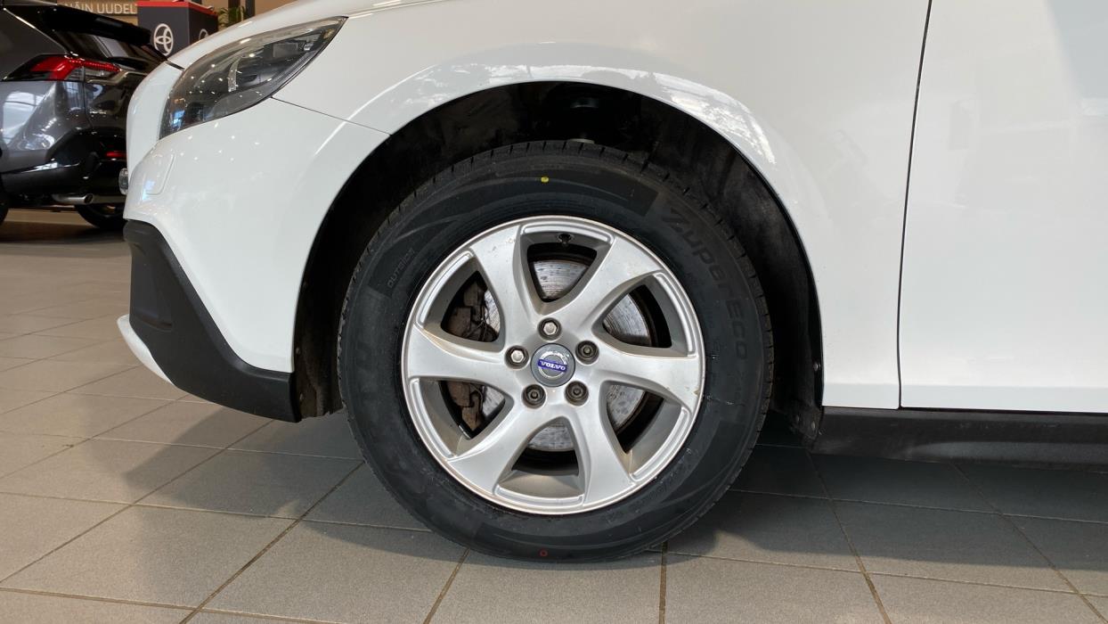 VOLVO V40 Cross Country 2013