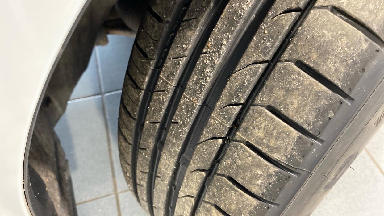 VOLVO V40 Cross Country 2013