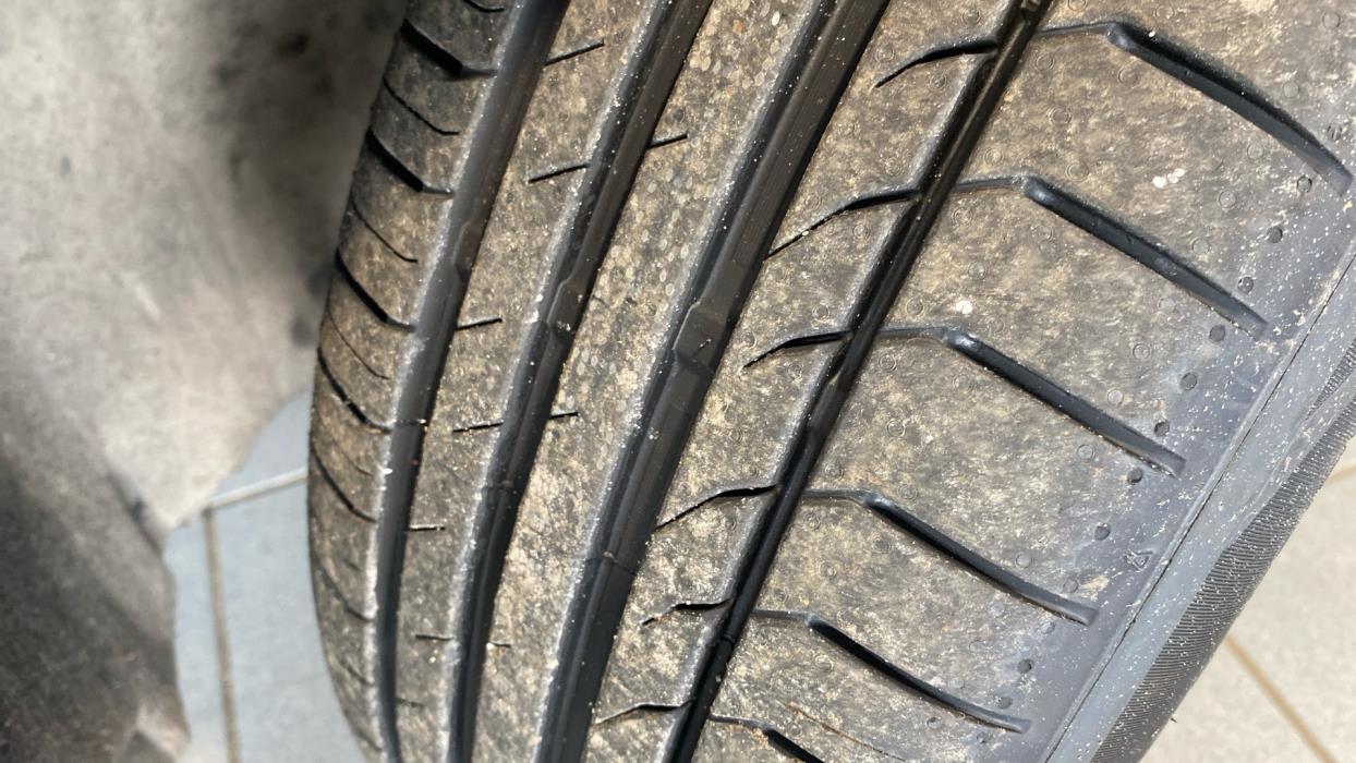 VOLVO V40 Cross Country 2013