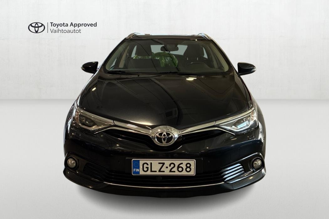 TOYOTA Auris 2016