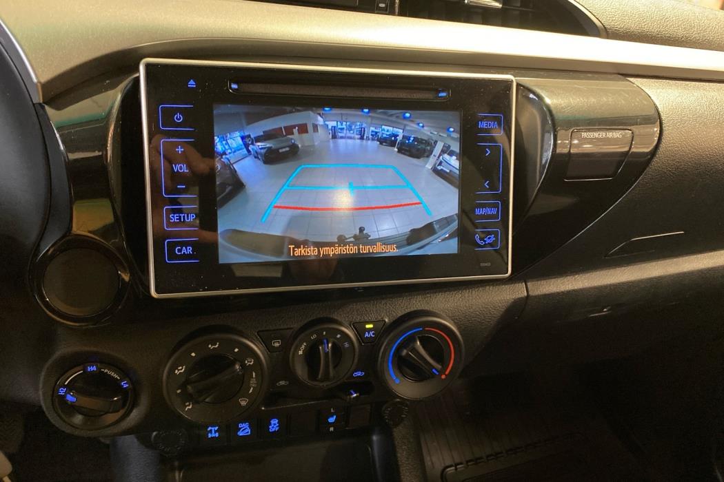 TOYOTA Hilux 2017