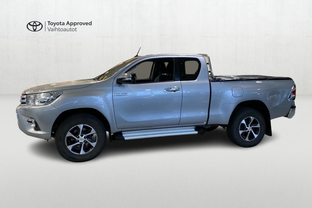 TOYOTA Hilux 2017