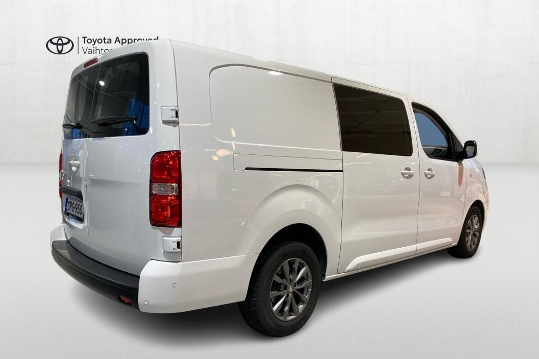 TOYOTA Proace 2025