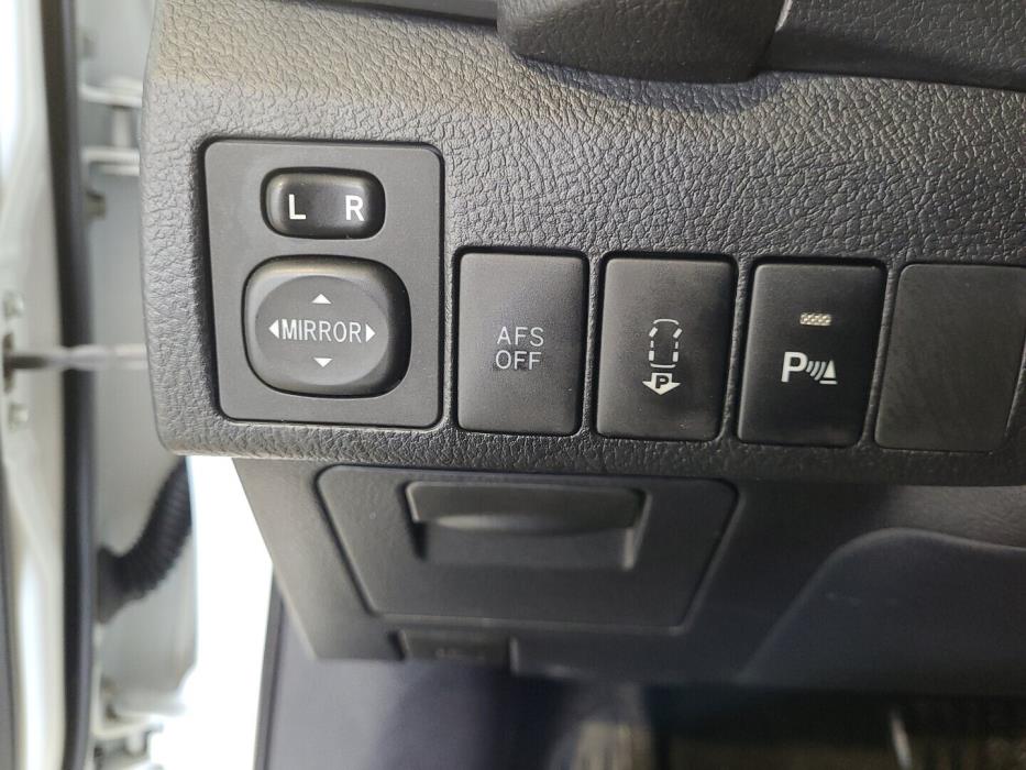 TOYOTA Auris 2014