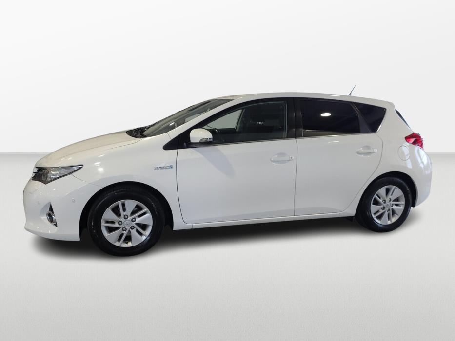 TOYOTA Auris 2014