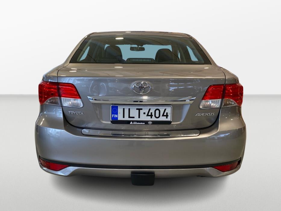 TOYOTA Avensis 2014