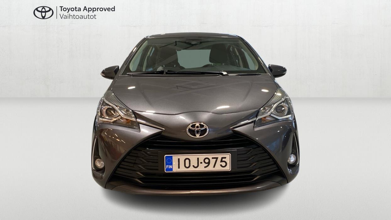 TOYOTA Yaris 2018